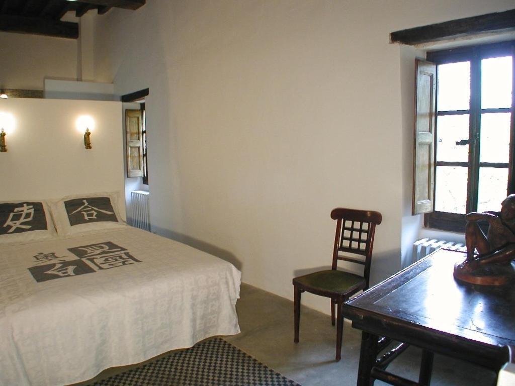 Chambres D'Hotes Chateau Beaupre Saint-Laurent-des-Arbres Szoba fotó